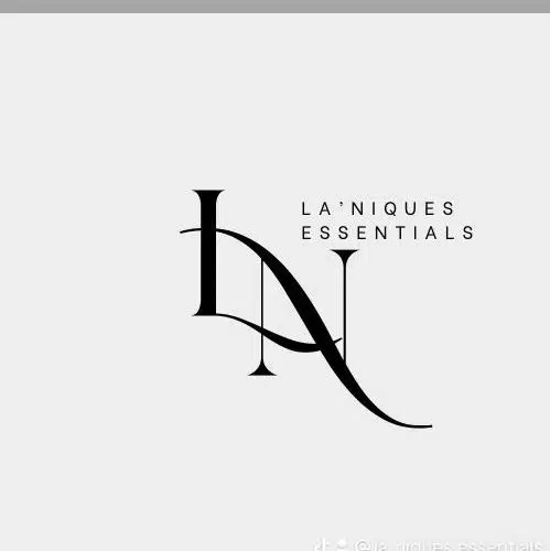 La’Niques Essentials